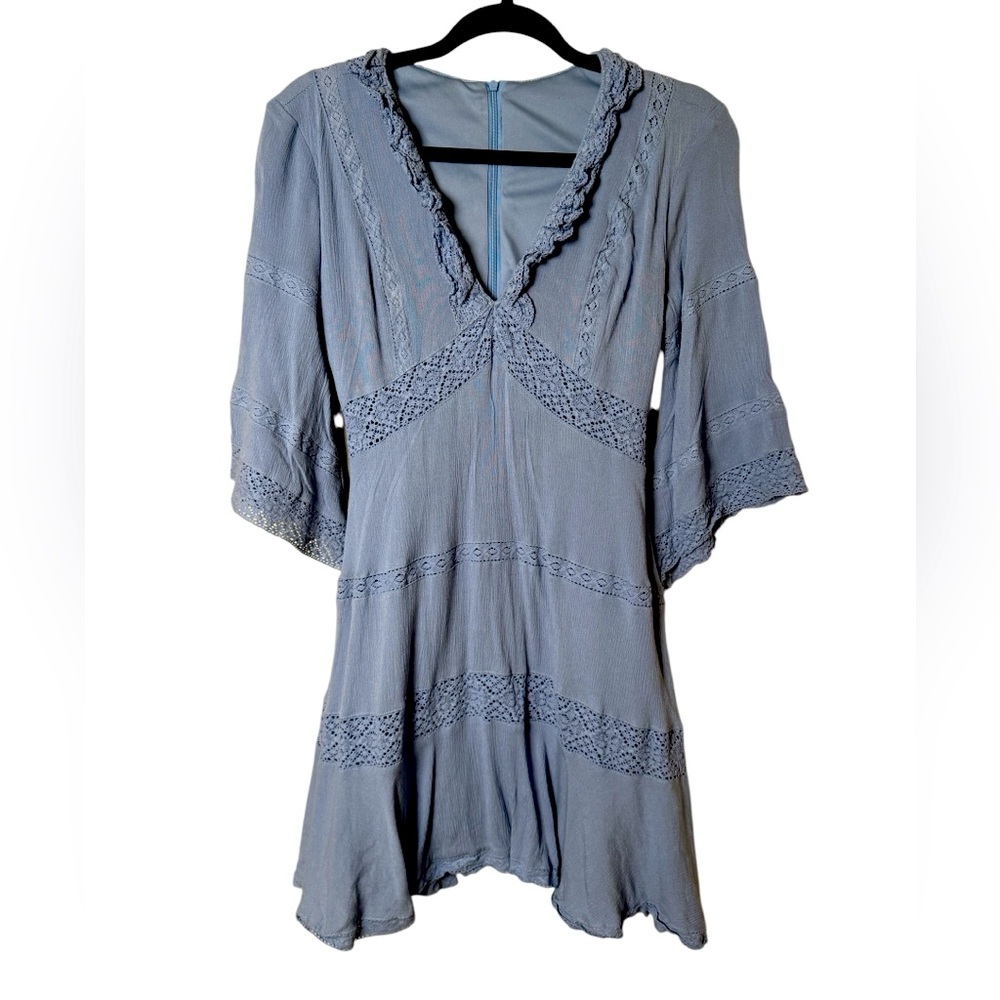 Chic Gray Women's Blouse with Lace Accents